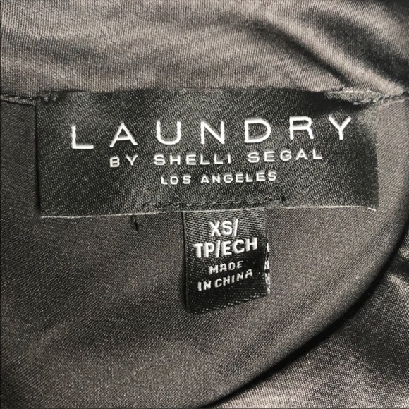 New Laundry By Shelli Segal Black Top
Black Short Sleeve Sequin Blouse XS/ TP - Picture 5 of 5